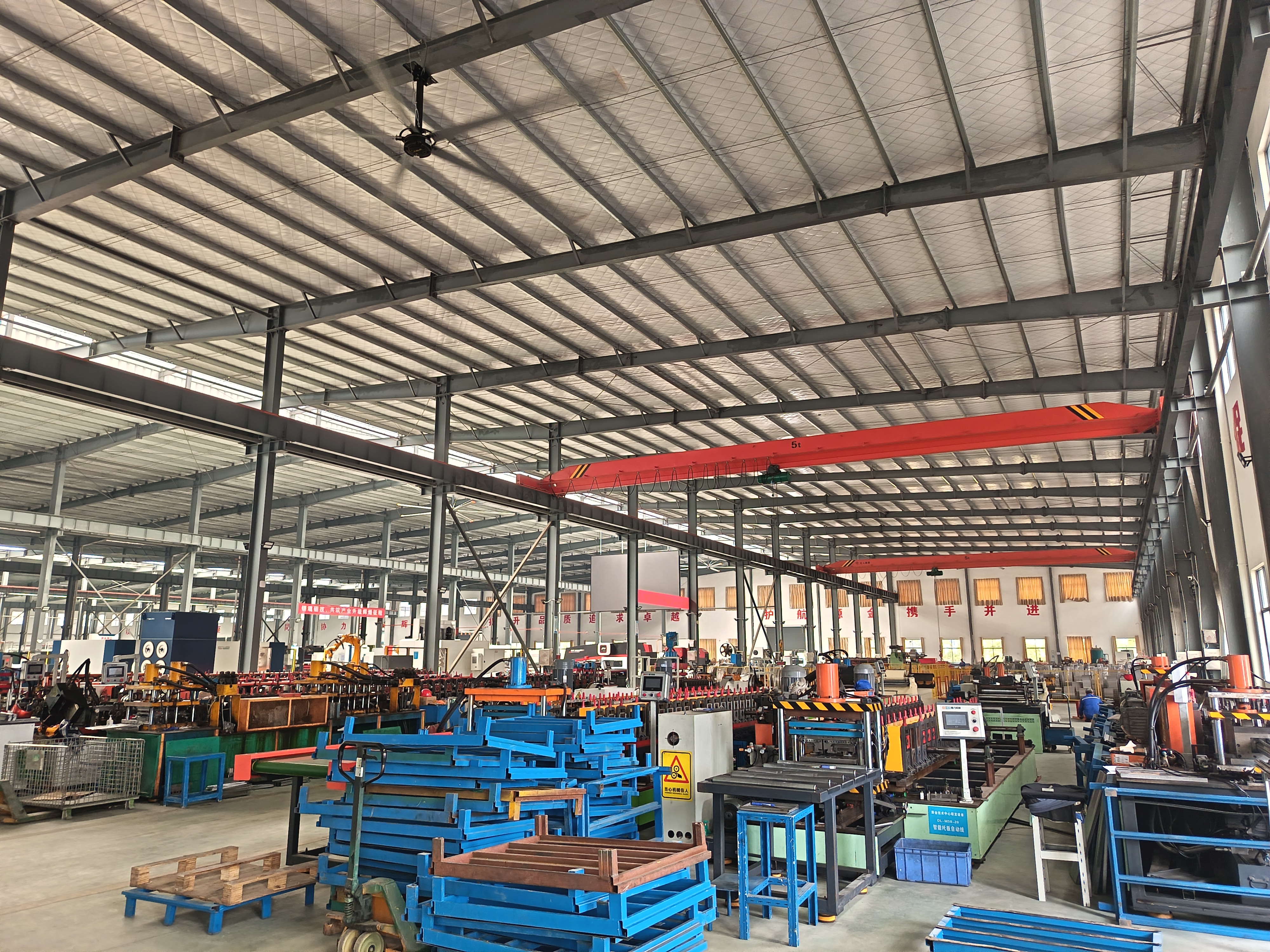 Heavy Duty Steel Storage Rack Adjustable Metal Shelving Warehouse Pallet Racking Corrosion Resistant Industrial Shelves