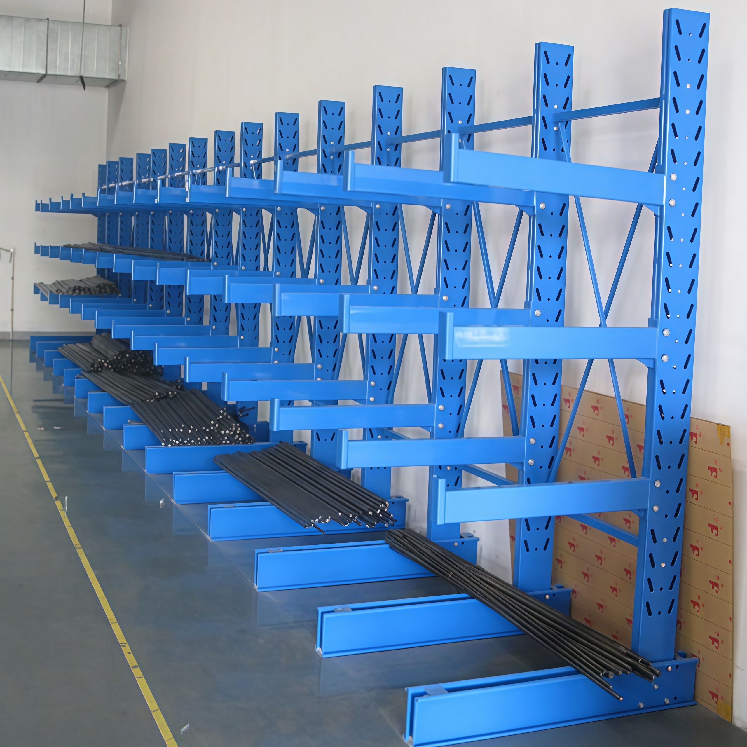Durable Cantilever Rack System Heavy Duty 4 Layers Metal Boards &amp; Lumber Storage Shelf Warehouse Steel Pipe Cantilever Racking