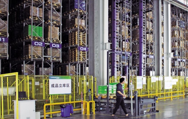 Industrial Storage Racks Operation