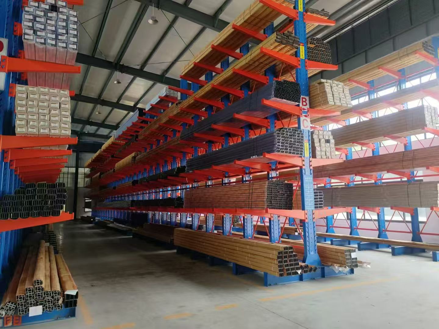 Adjustable Cantilever Storage System, Single Arm Cantilever Rack for Lumber &amp; Aluminum Profiles